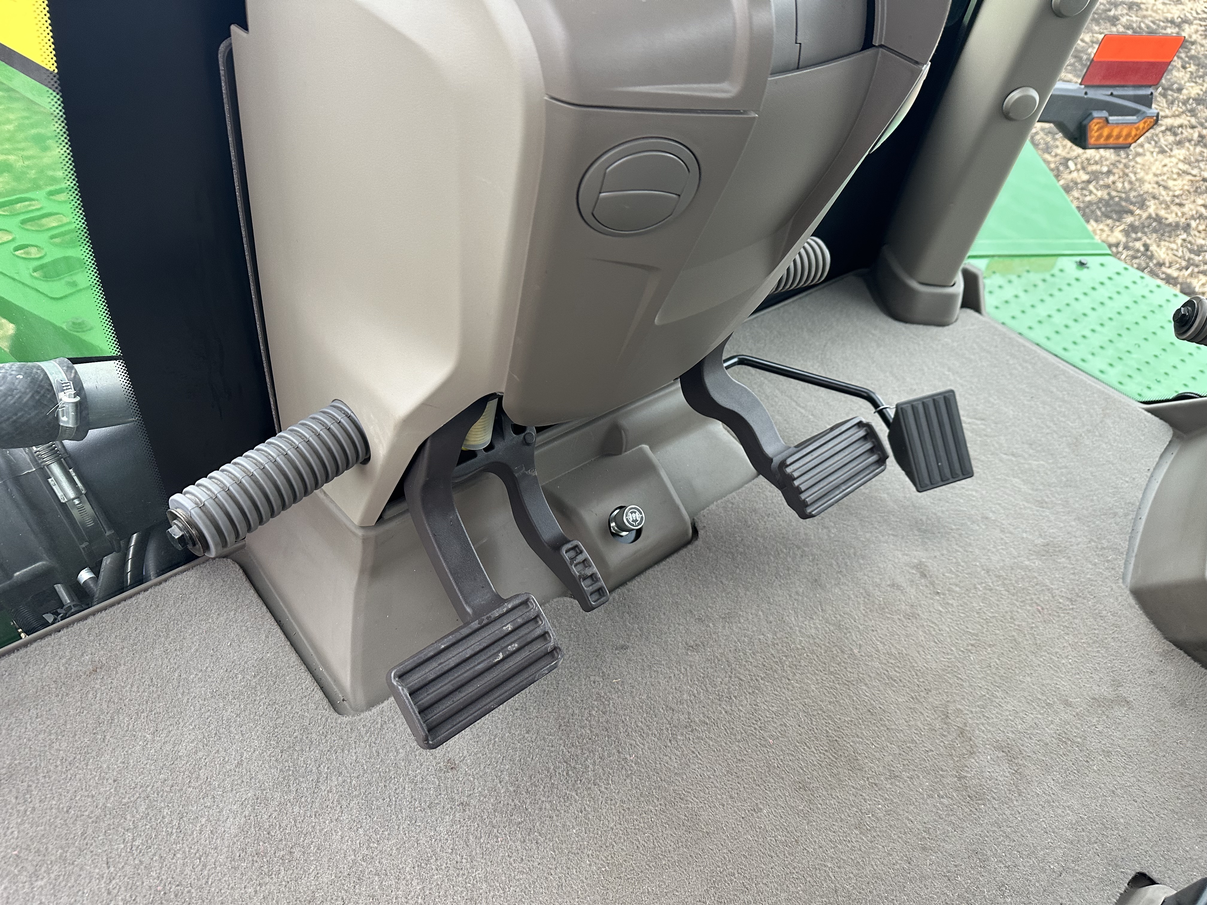 2023 John Deere 9RX 640 Tractor