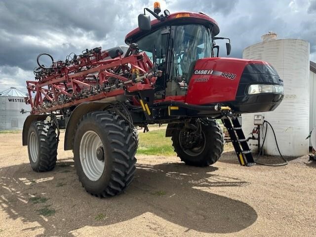 2019 Case IH Patriot 4440 Self-Propelled Sprayer