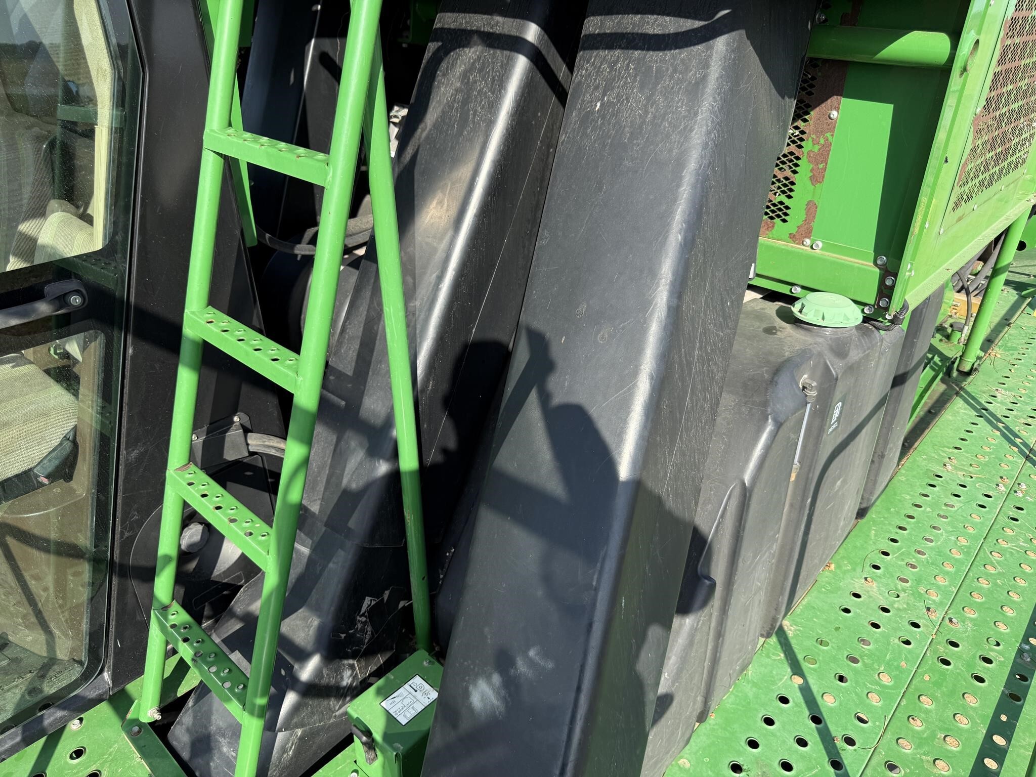 2012 John Deere 7760 Cotton Equipment