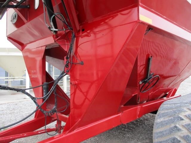  J&M 1150-20T Grain Cart