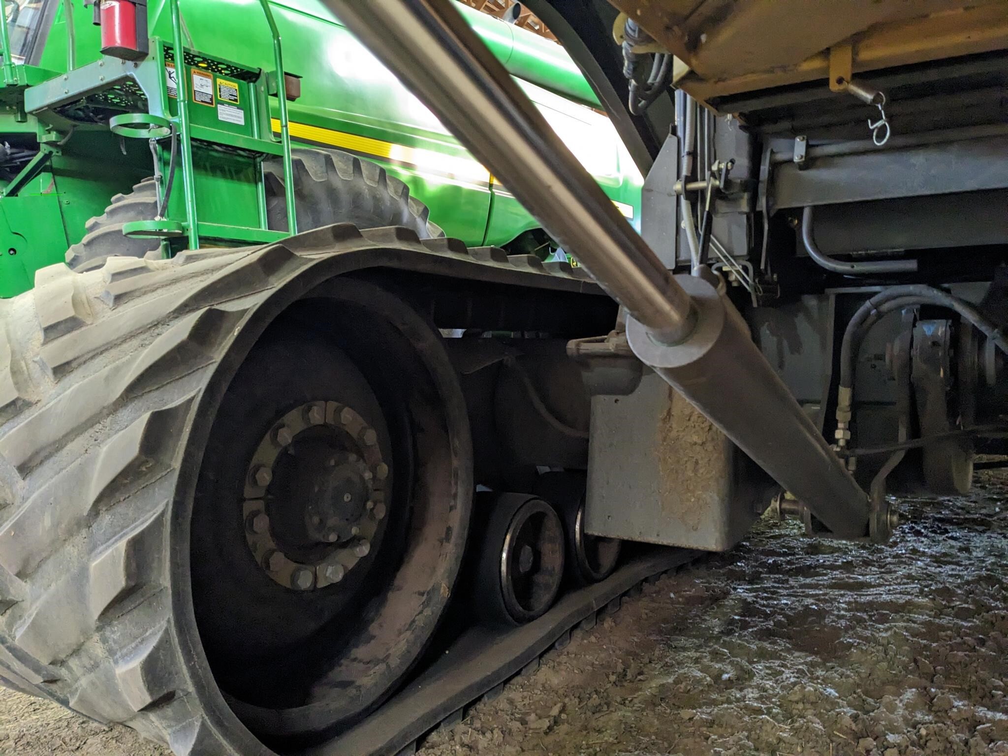 2011 Claas Lexion 740TT Combine