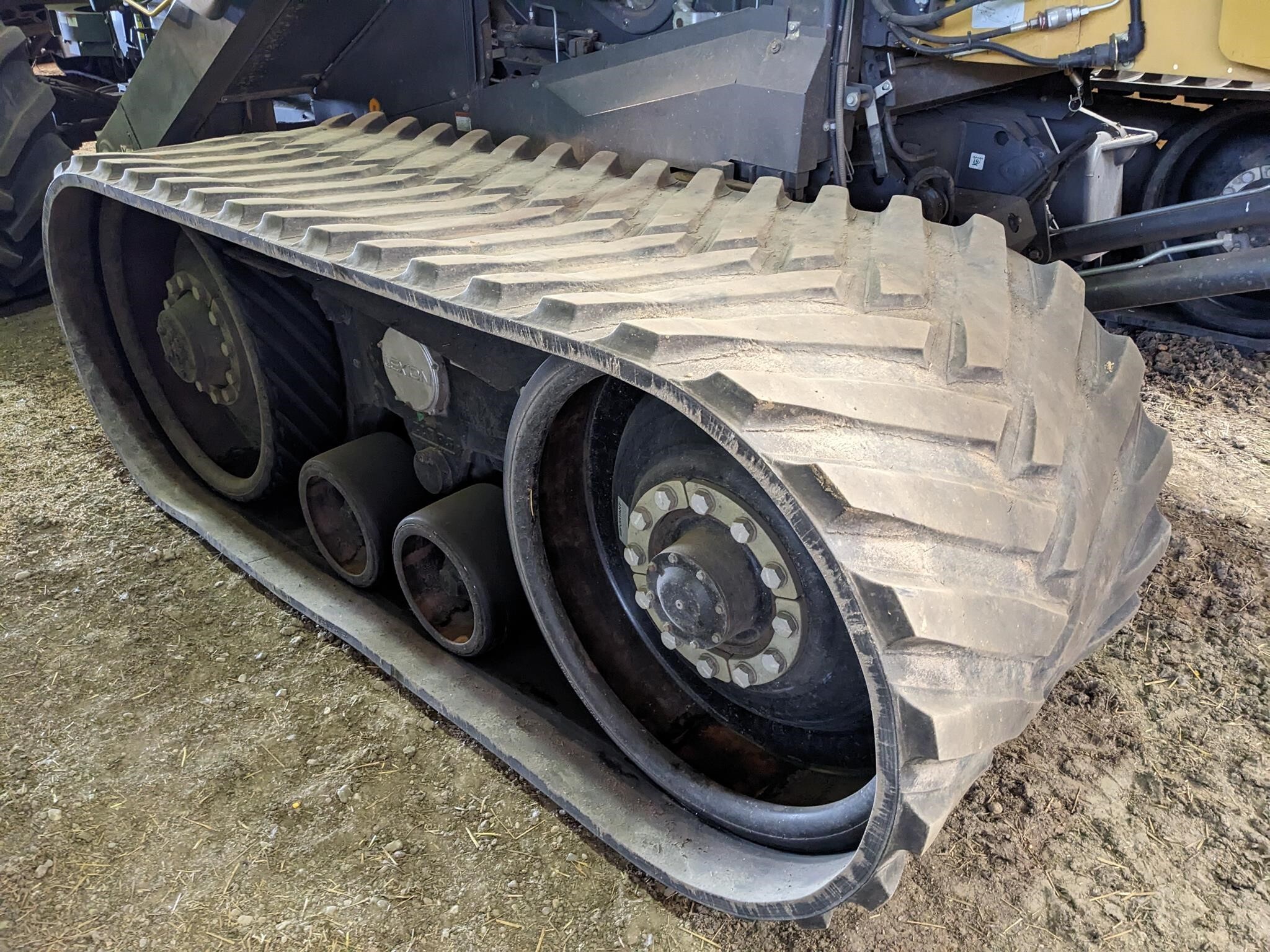 2011 Claas Lexion 740TT Combine