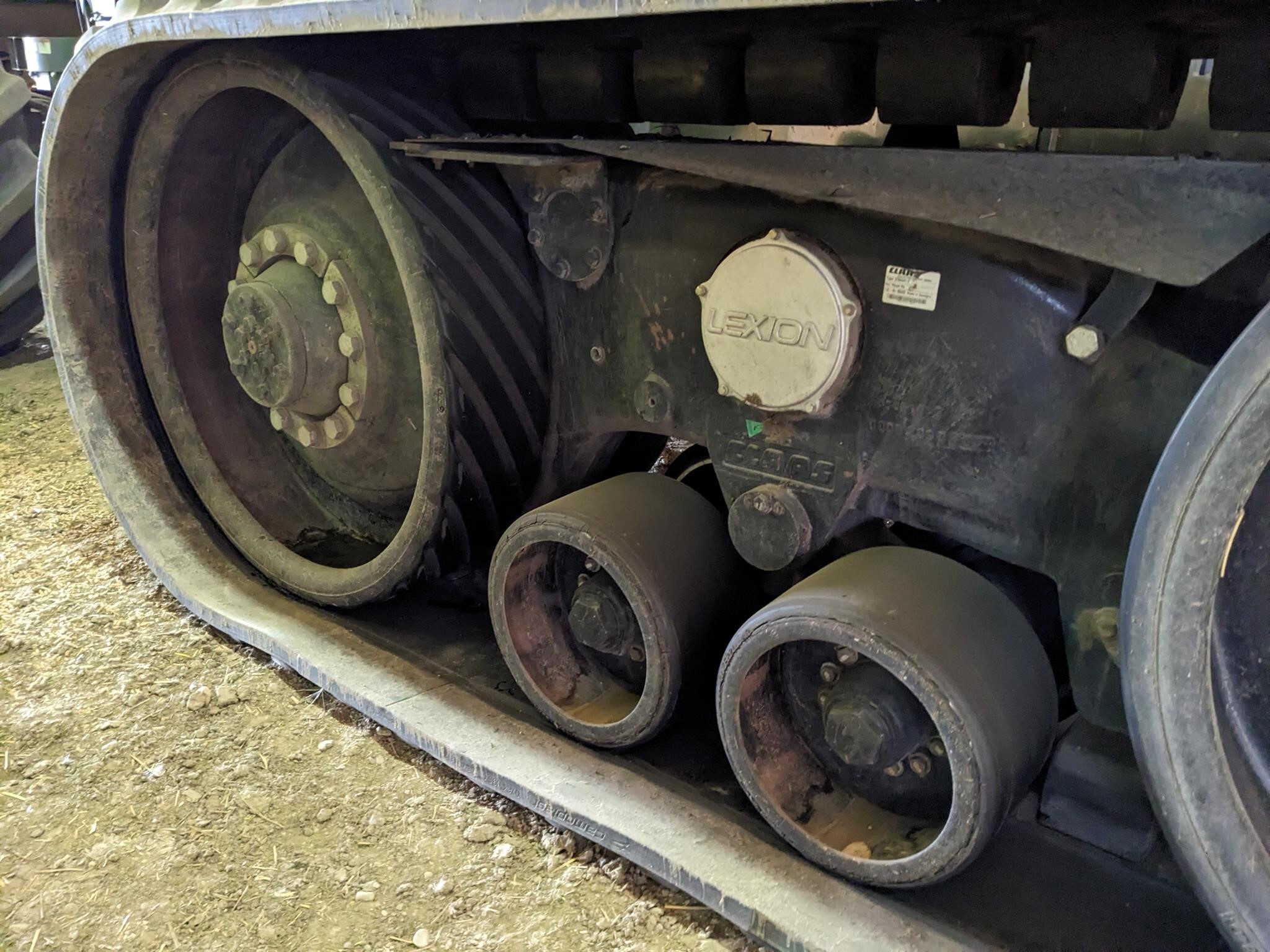 2011 Claas Lexion 740TT Combine