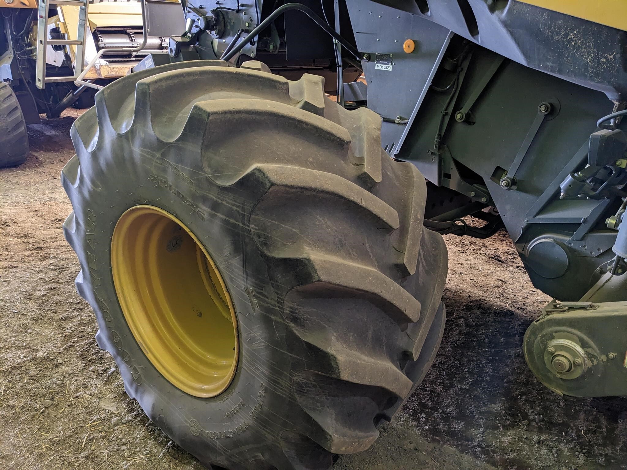 2011 Claas Lexion 740TT Combine