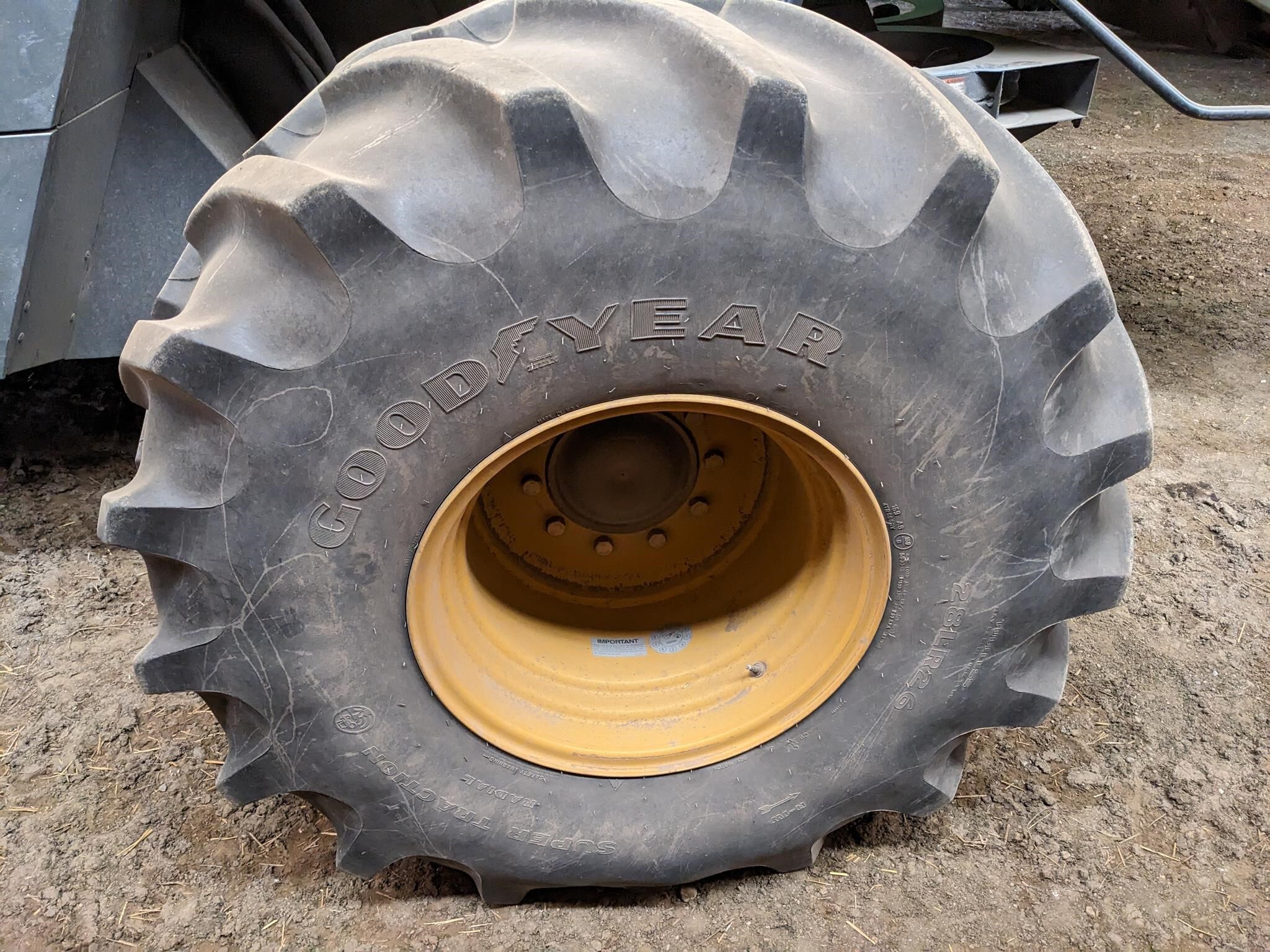 2011 Claas Lexion 740TT Combine