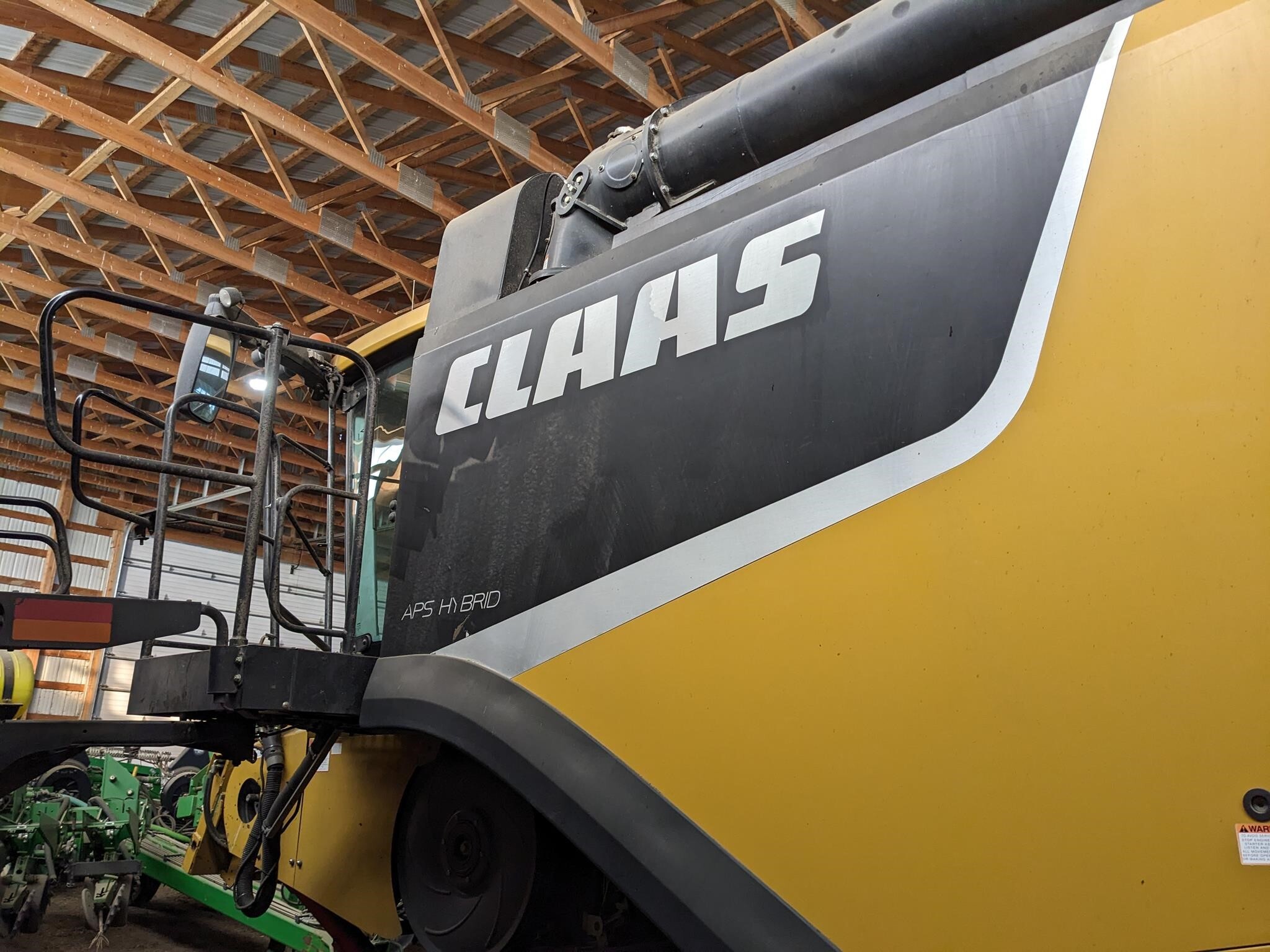 2011 Claas Lexion 740TT Combine