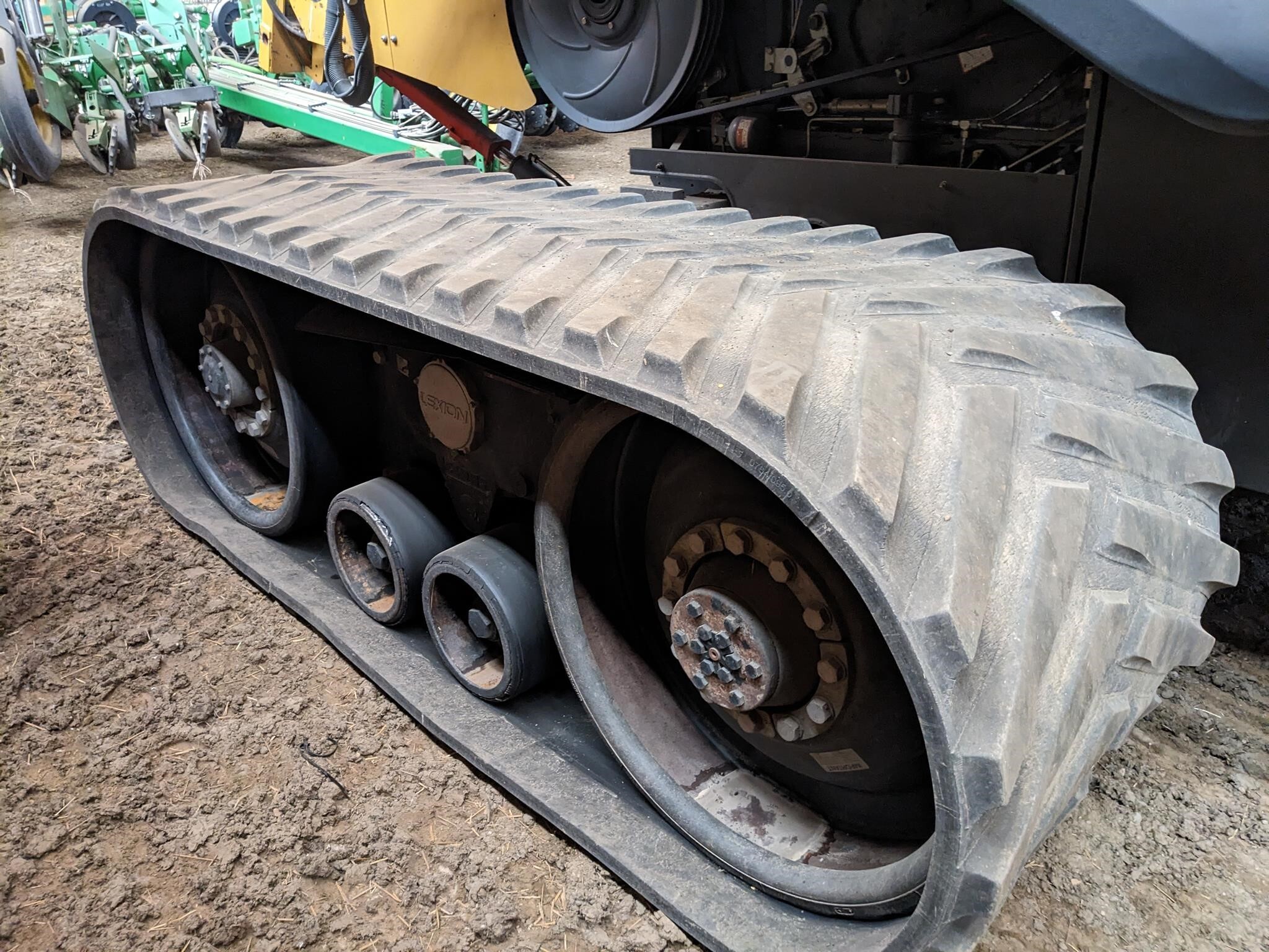 2011 Claas Lexion 740TT Combine