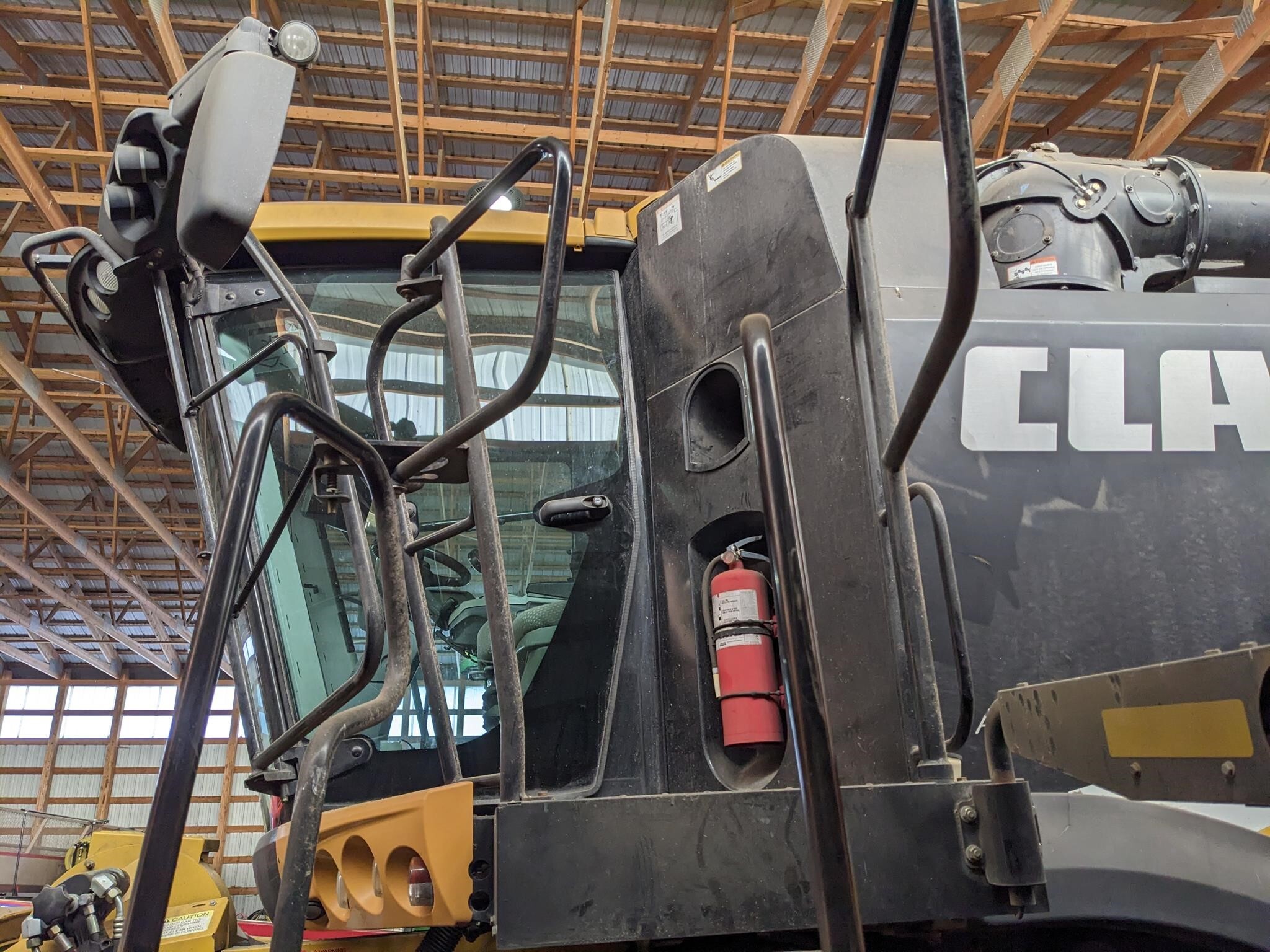 2011 Claas Lexion 740TT Combine