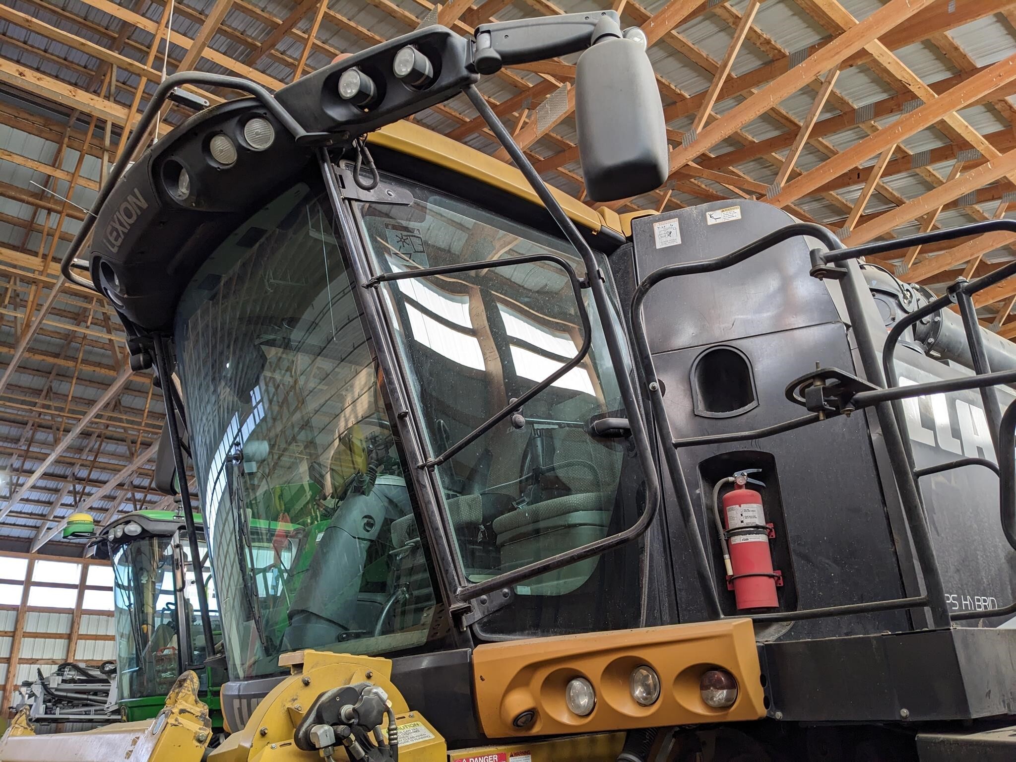 2011 Claas Lexion 740TT Combine