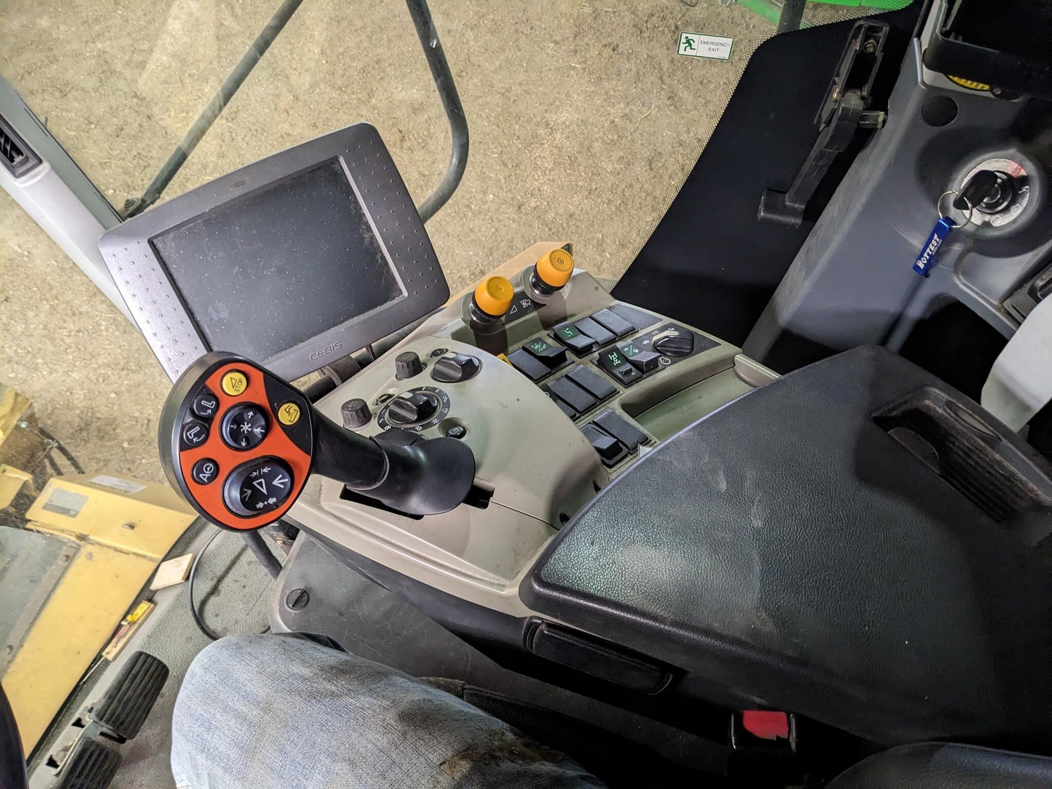 2011 Claas Lexion 740TT Combine