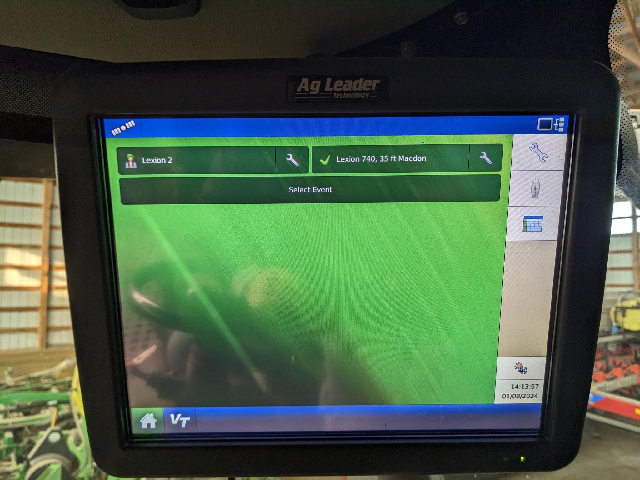 2011 Claas Lexion 740TT Combine