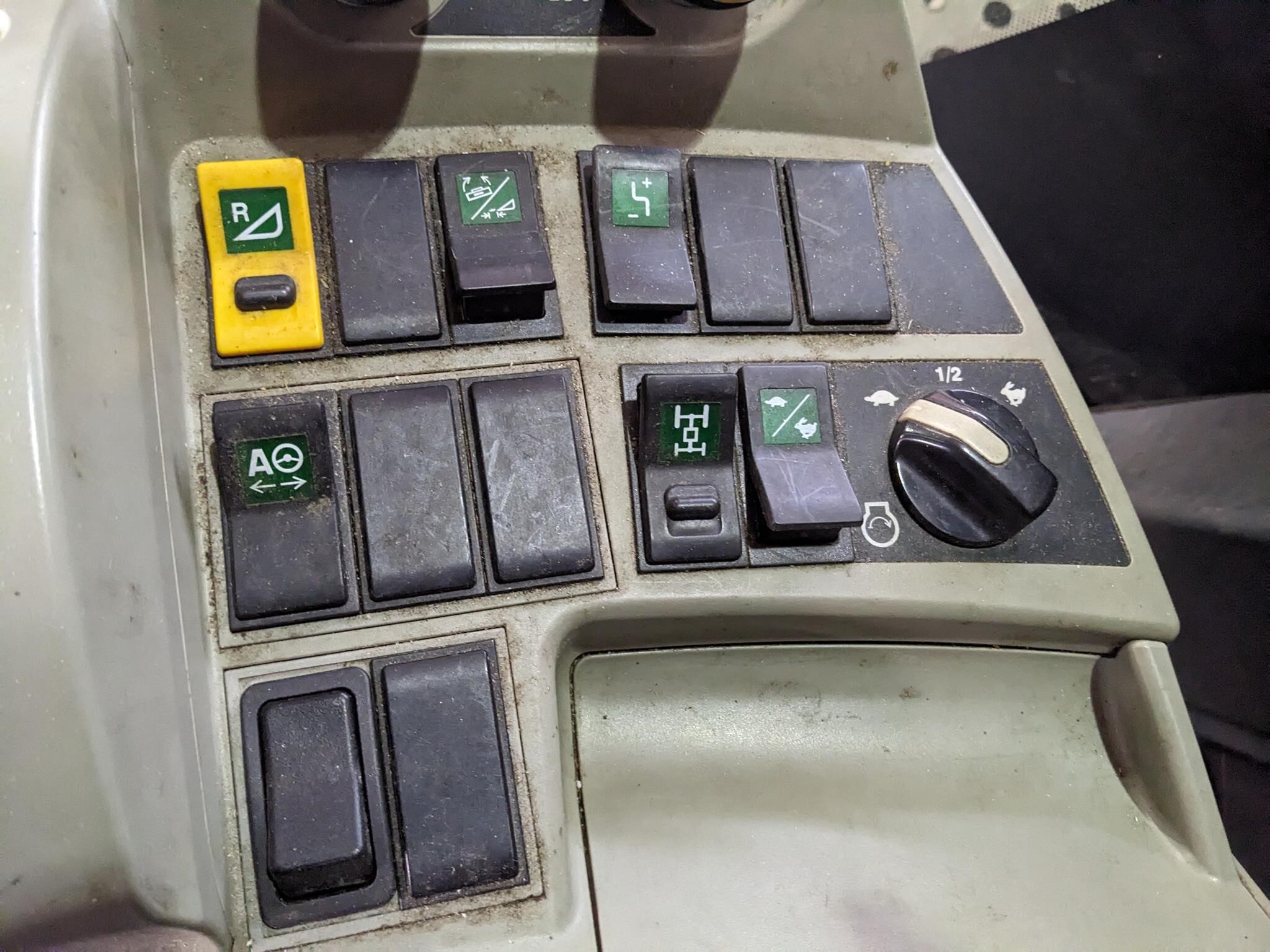 2011 Claas Lexion 740TT Combine