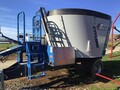  Penta 4540 Feed Wagon