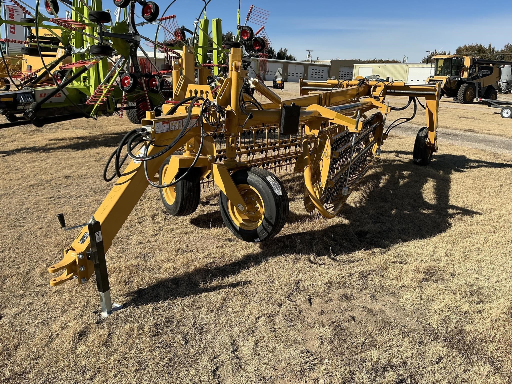 2025 Vermeer R2800 Rake