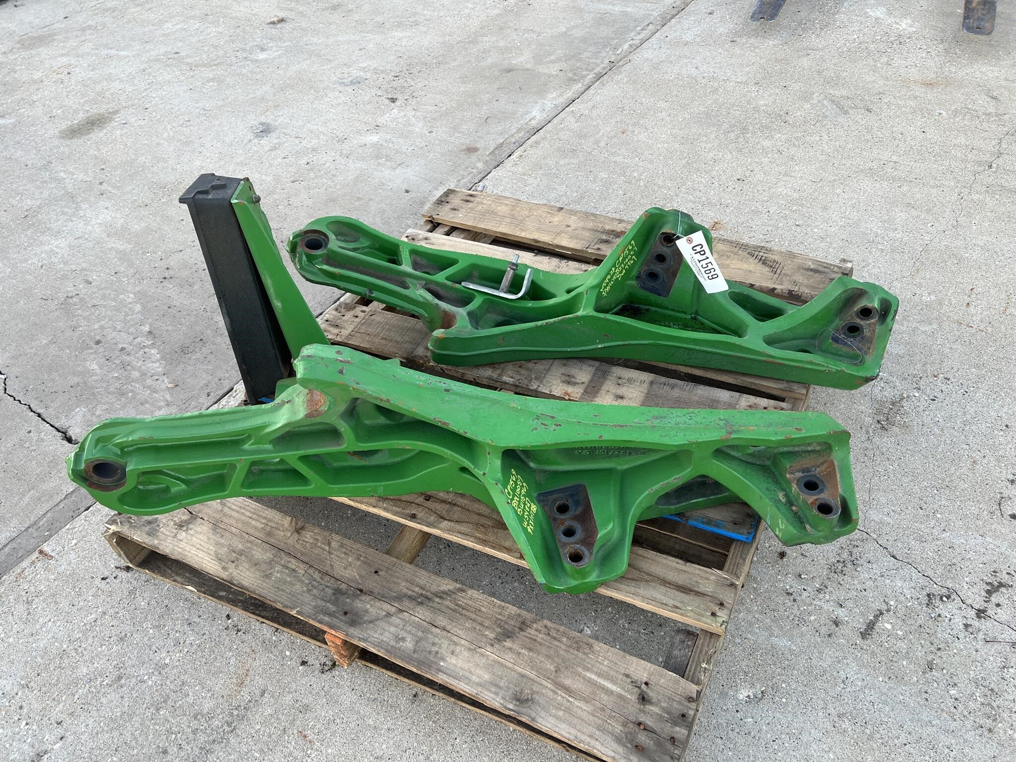  John Deere BXX10057 Loader and Skid Steer Attachment