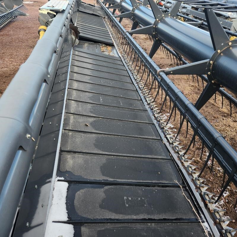 2013 Gleaner 9250 Platform