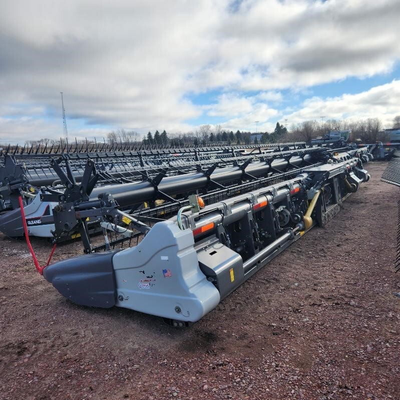 2013 Gleaner 9250 Platform