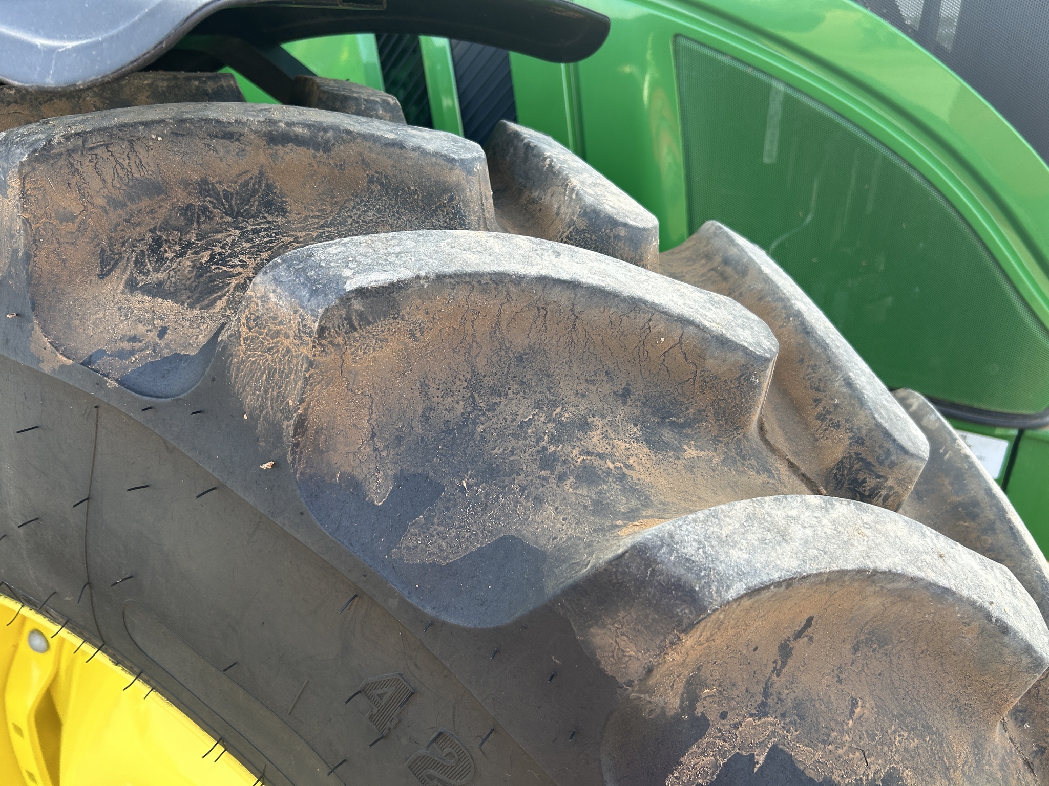 2022 John Deere 6R 250 Tractor