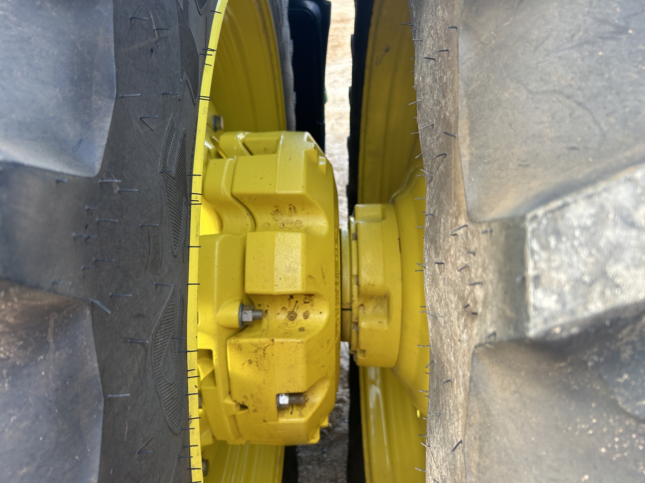 2022 John Deere 6R 250 Tractor