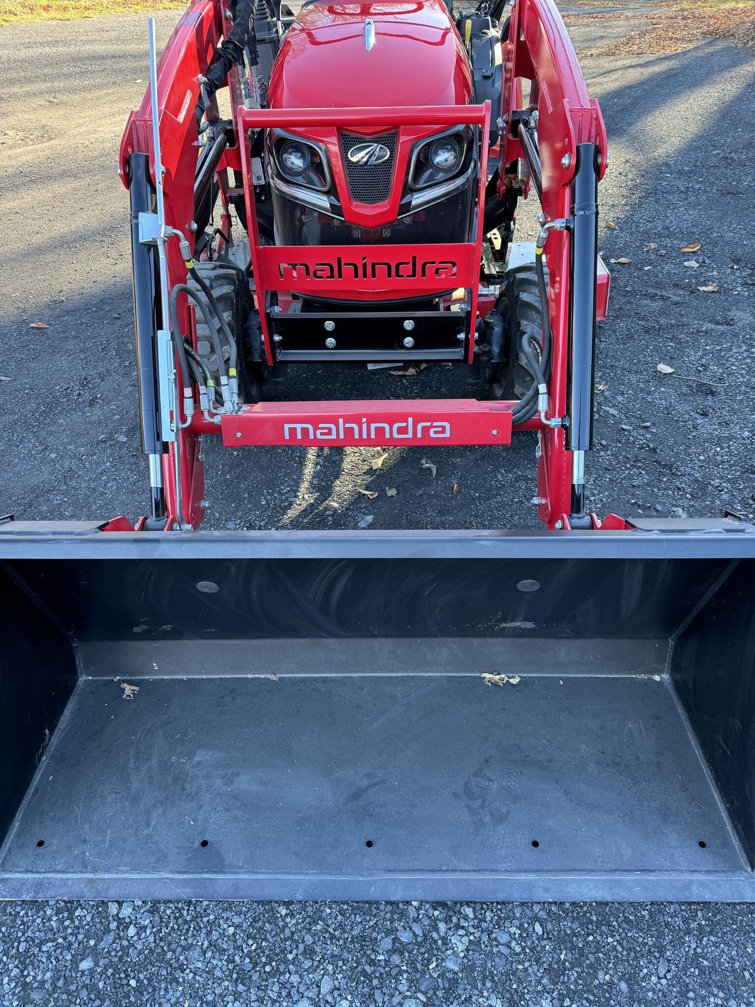  Mahindra 1126HST Tractor