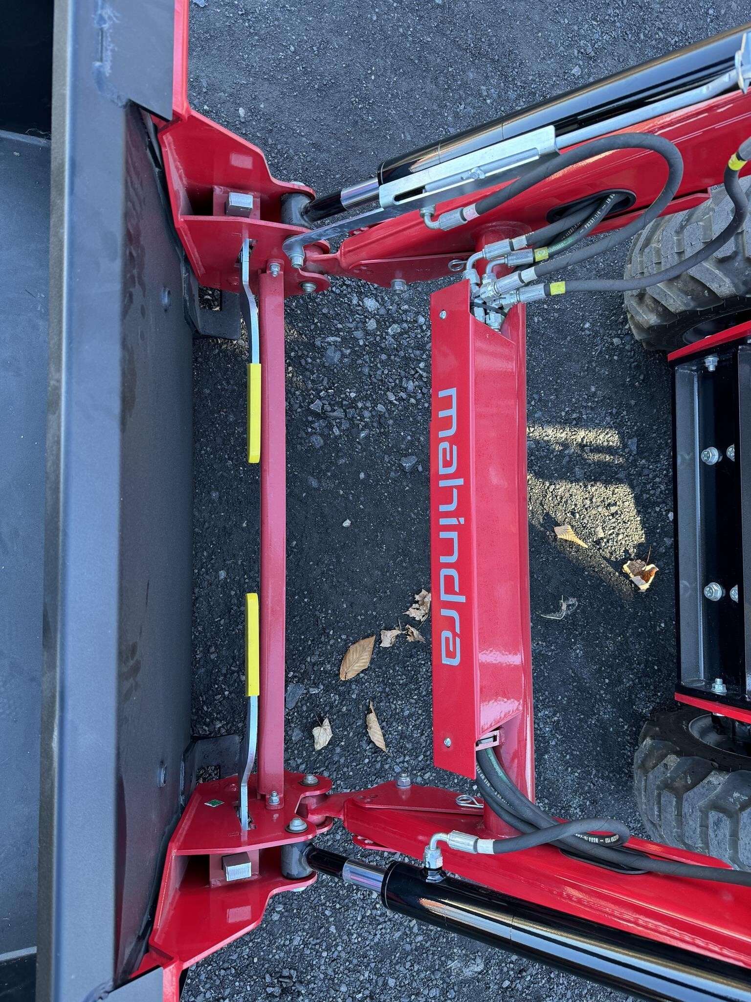  Mahindra 1126HST Tractor