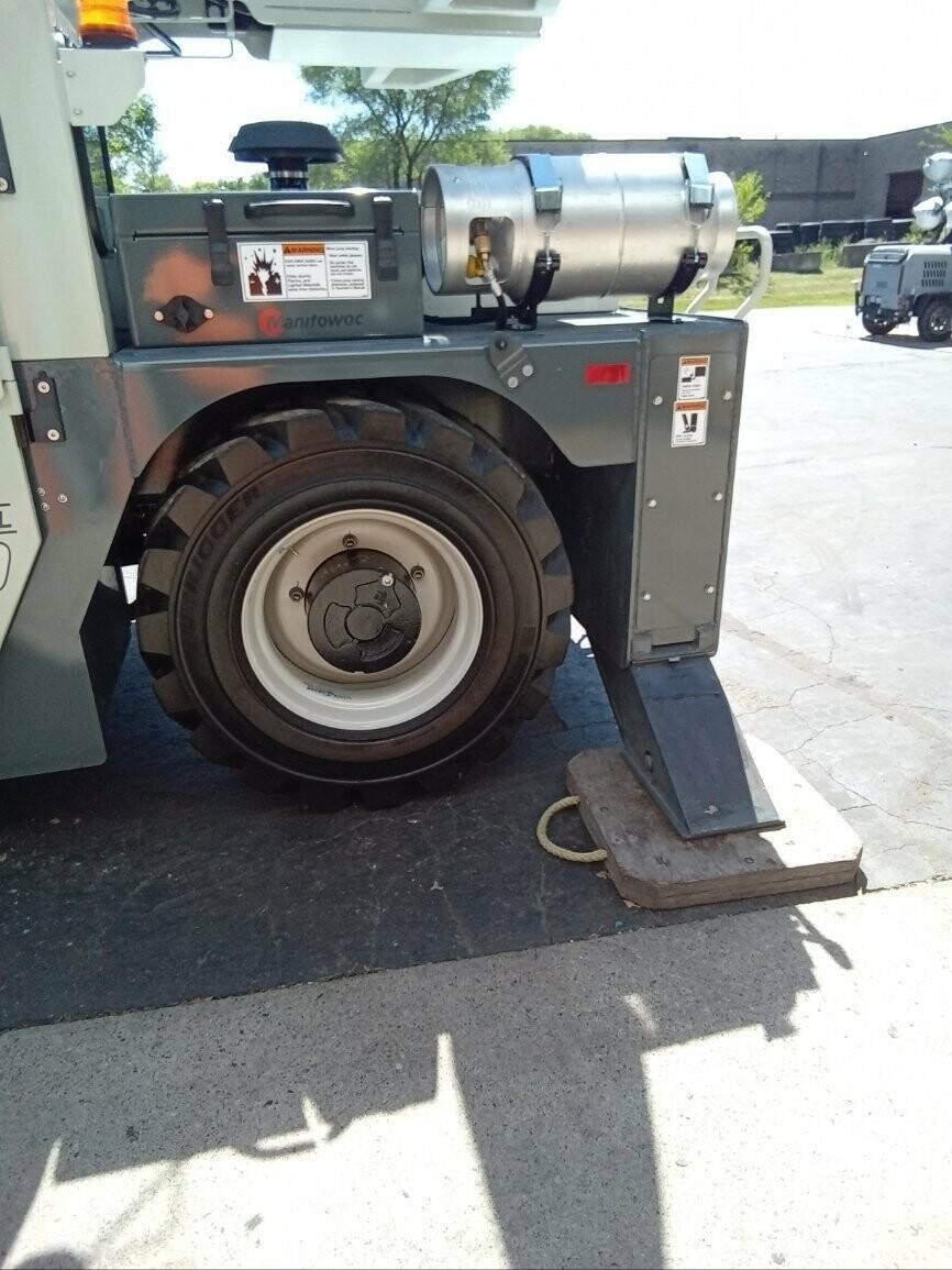 2024 SHUTTLELIFT SCD15 Crane