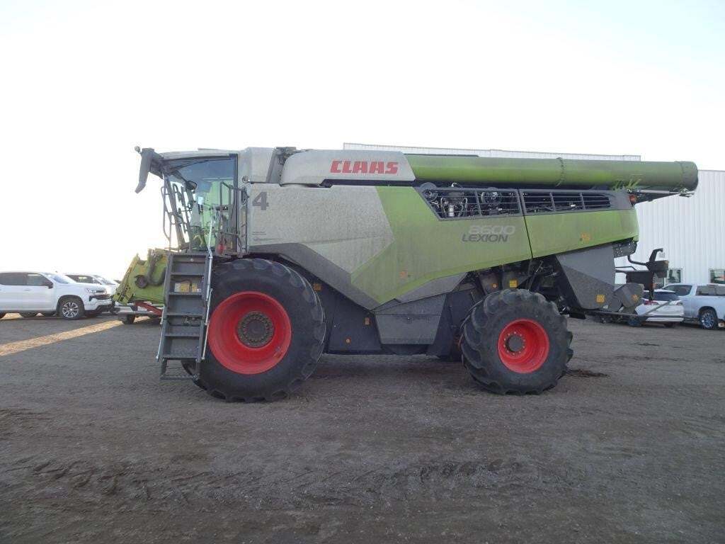 2024 Claas LEXION 8600 Combine