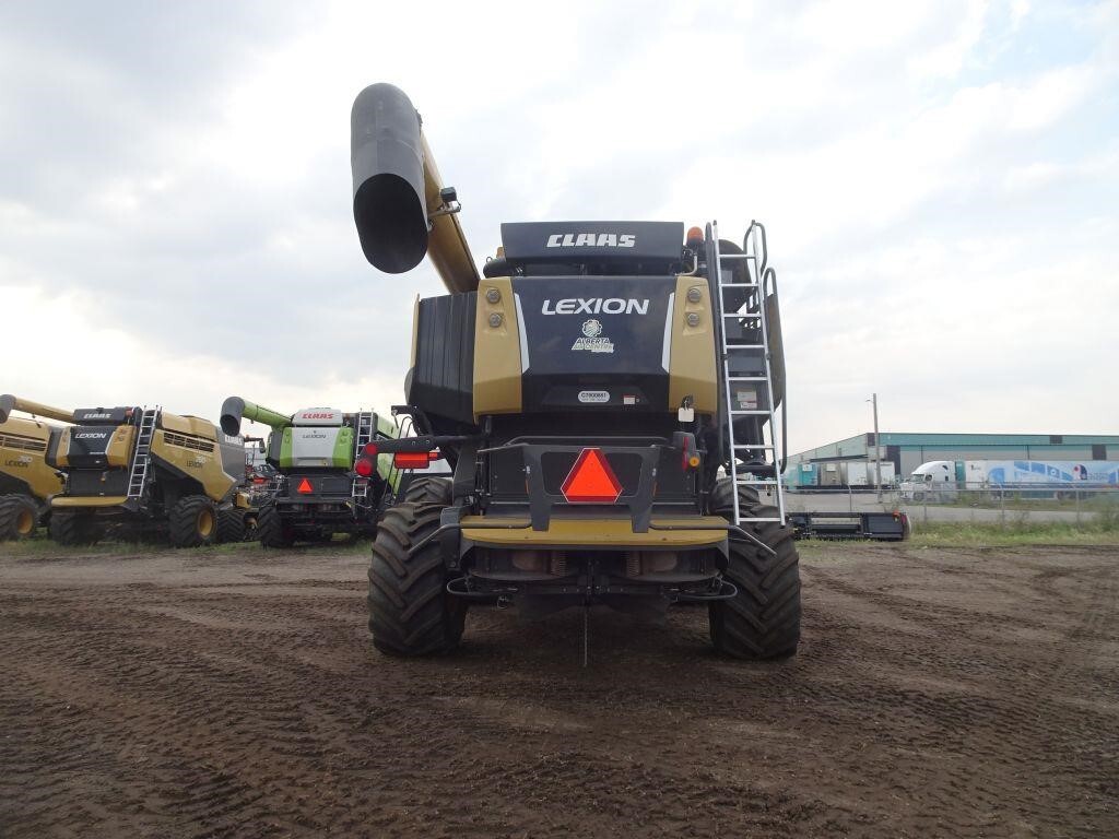 2019 Claas Lexion 760 Combine