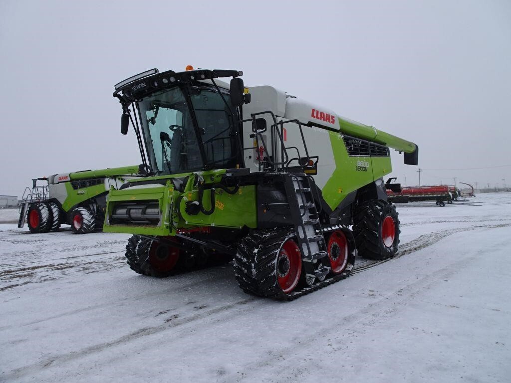 2022 Claas LEXION 8600TT Combine