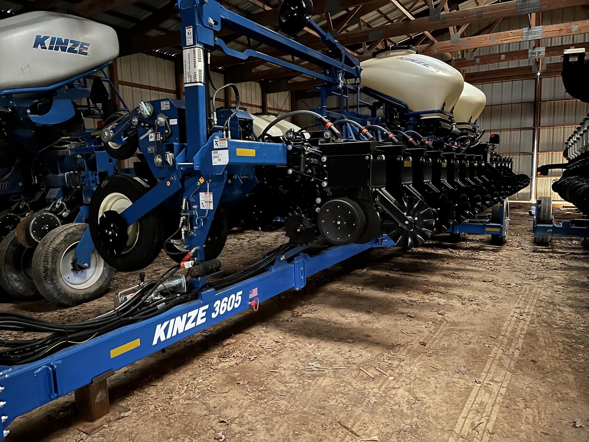 2024 Kinze 3605 Planter