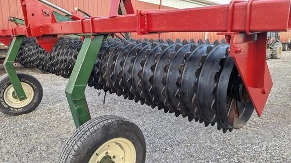  Brillion P10 Mulchers / Cultipacker