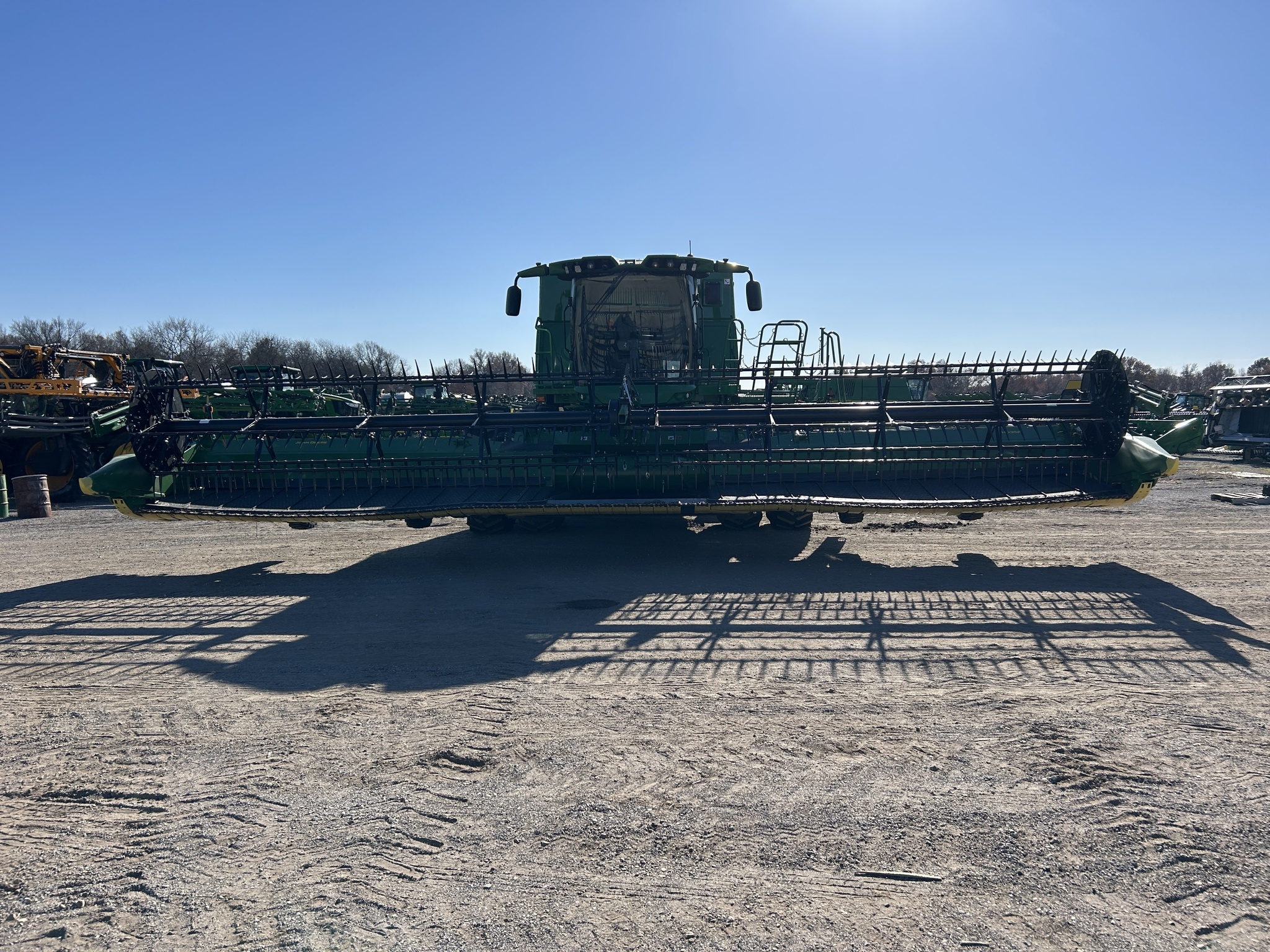 2023 John Deere HD35F Platform