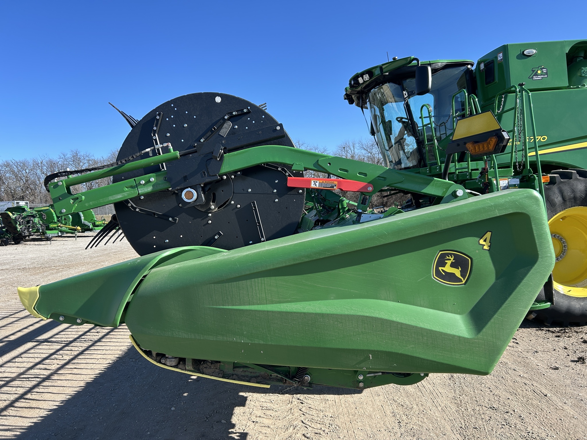 2023 John Deere HD35F Platform