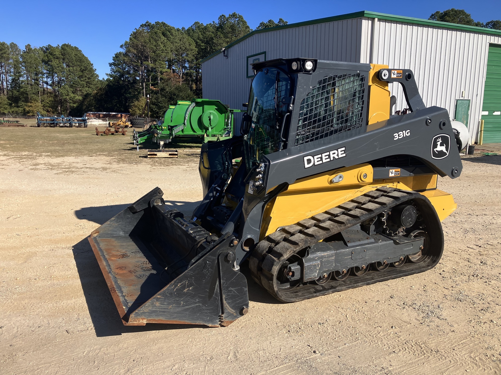 2022 Deere 331G Skid Steer