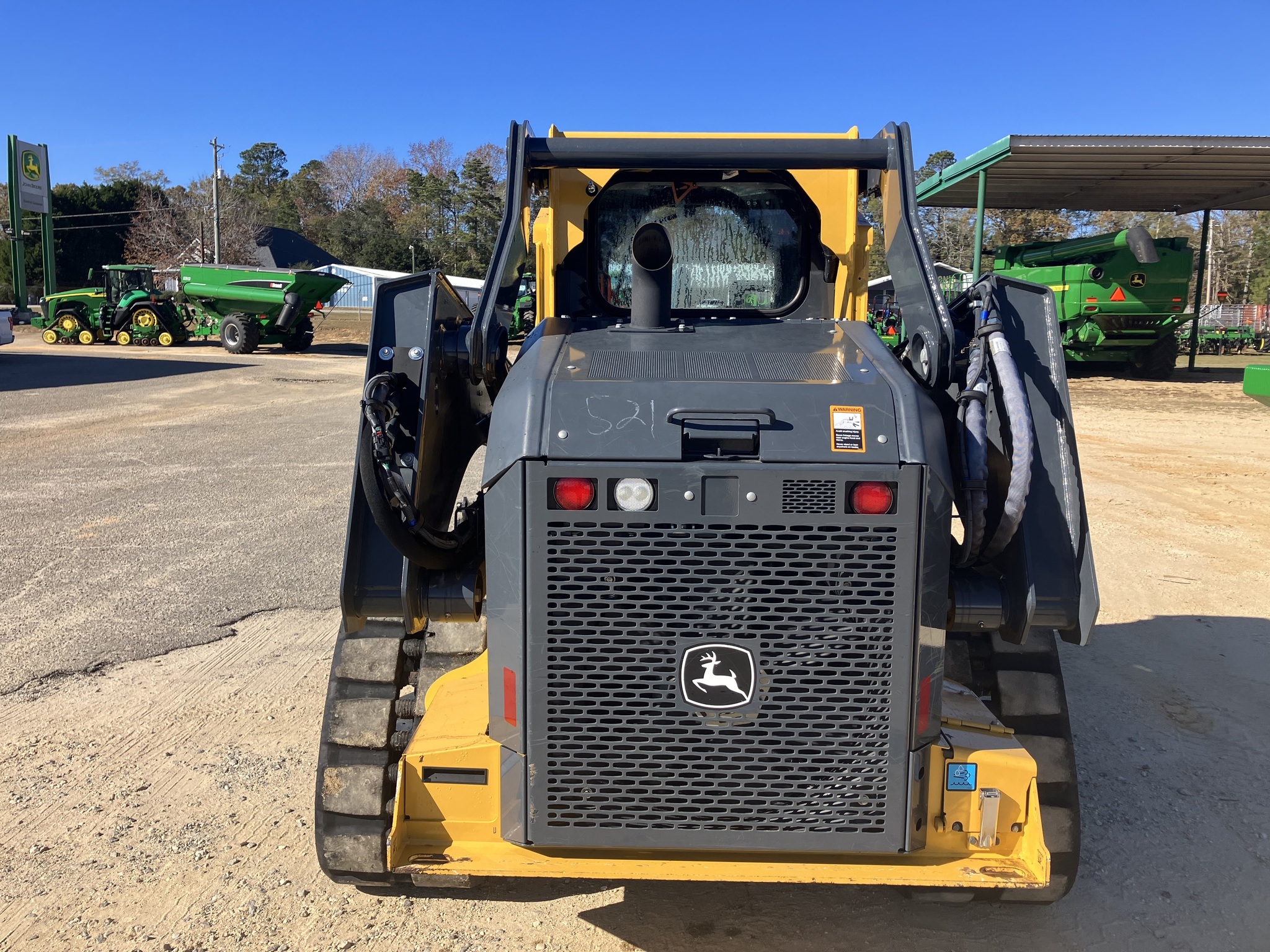2022 Deere 331G Skid Steer