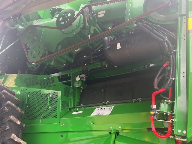 2023 John Deere S780 Combine