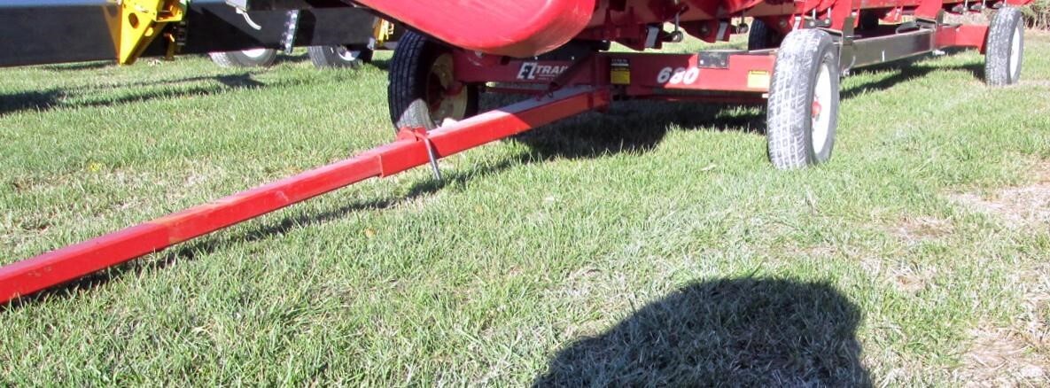 2013 E-Z Trail 680 Header Trailer