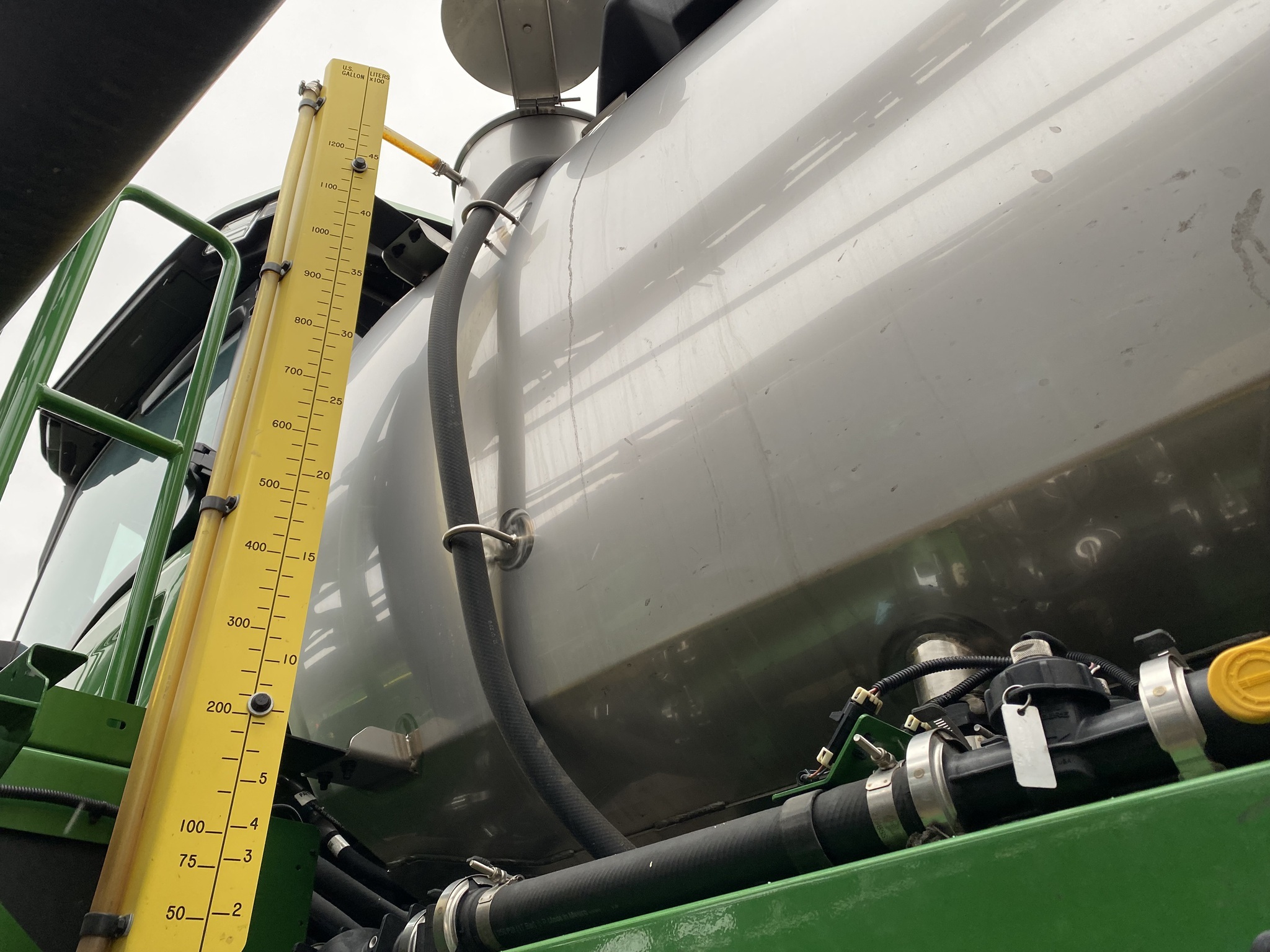 2024 John Deere 412R Self-Propelled Sprayer