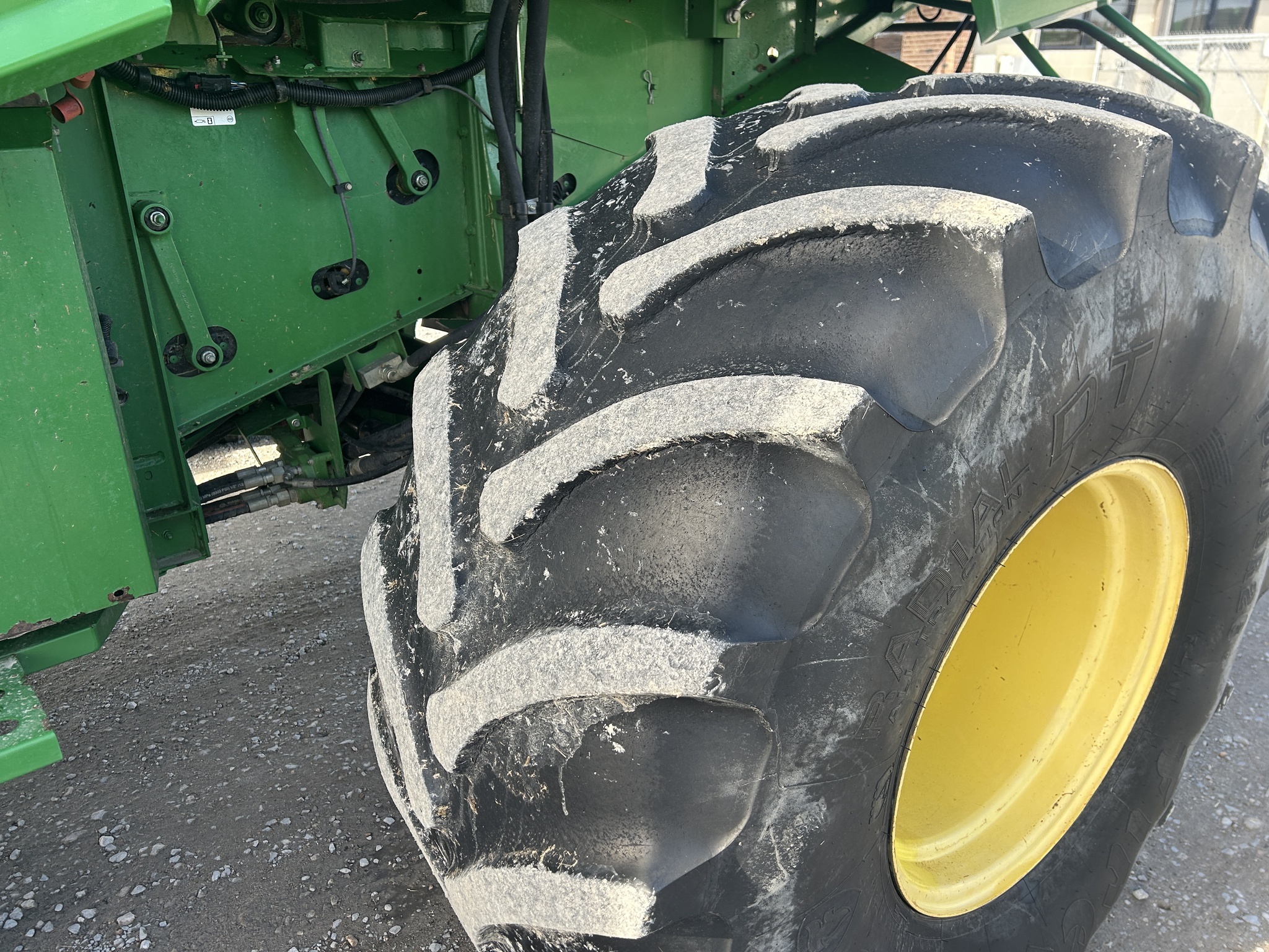 2012 John Deere S690 Combine