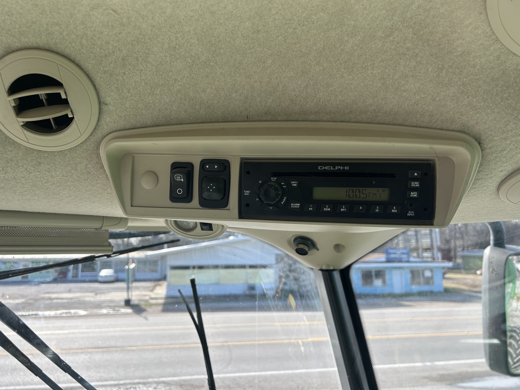 2012 John Deere S690 Combine