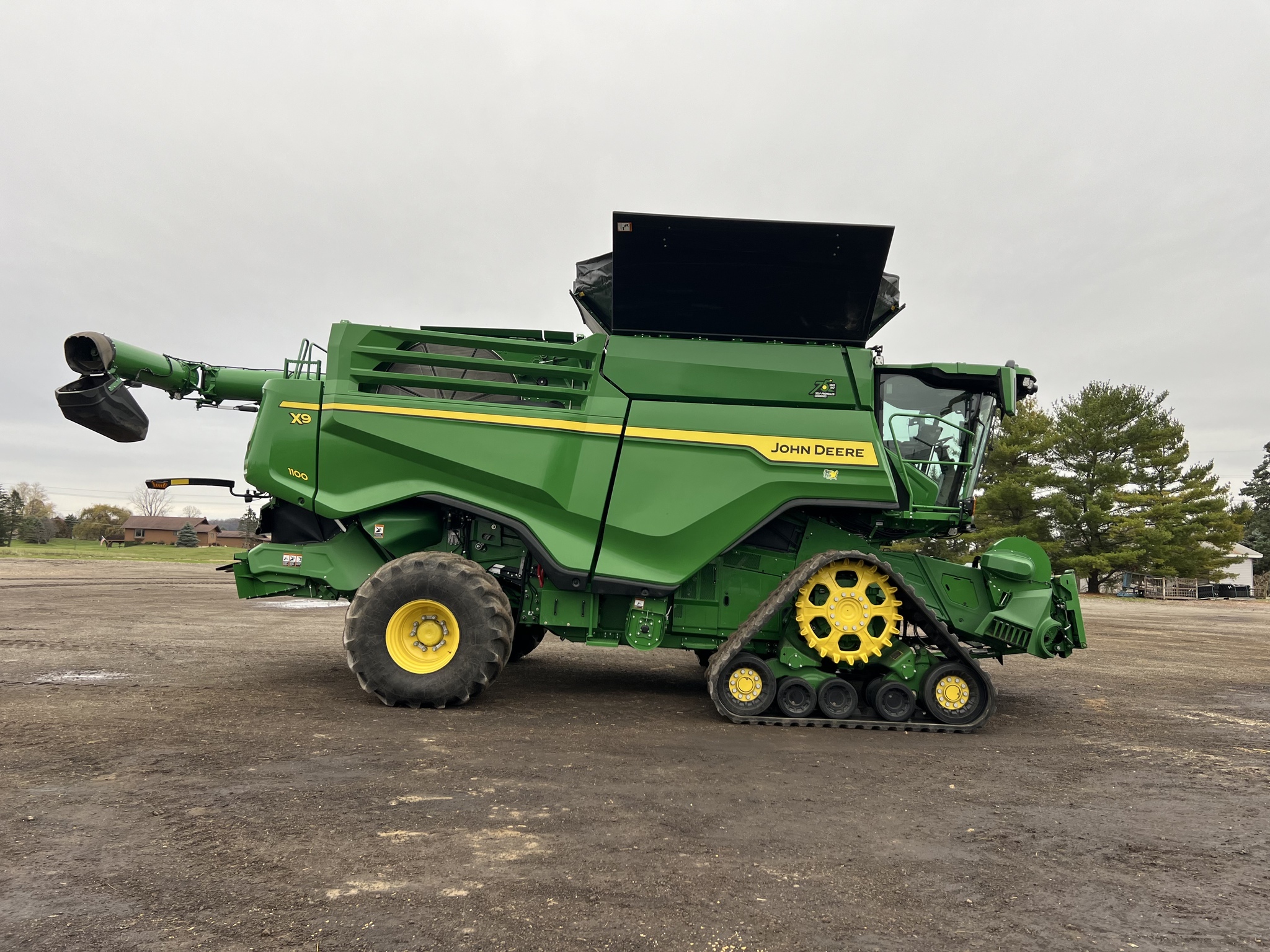 2022 John Deere X9 1100 Combine