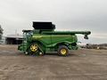 2022 John Deere X9 1100 Combine