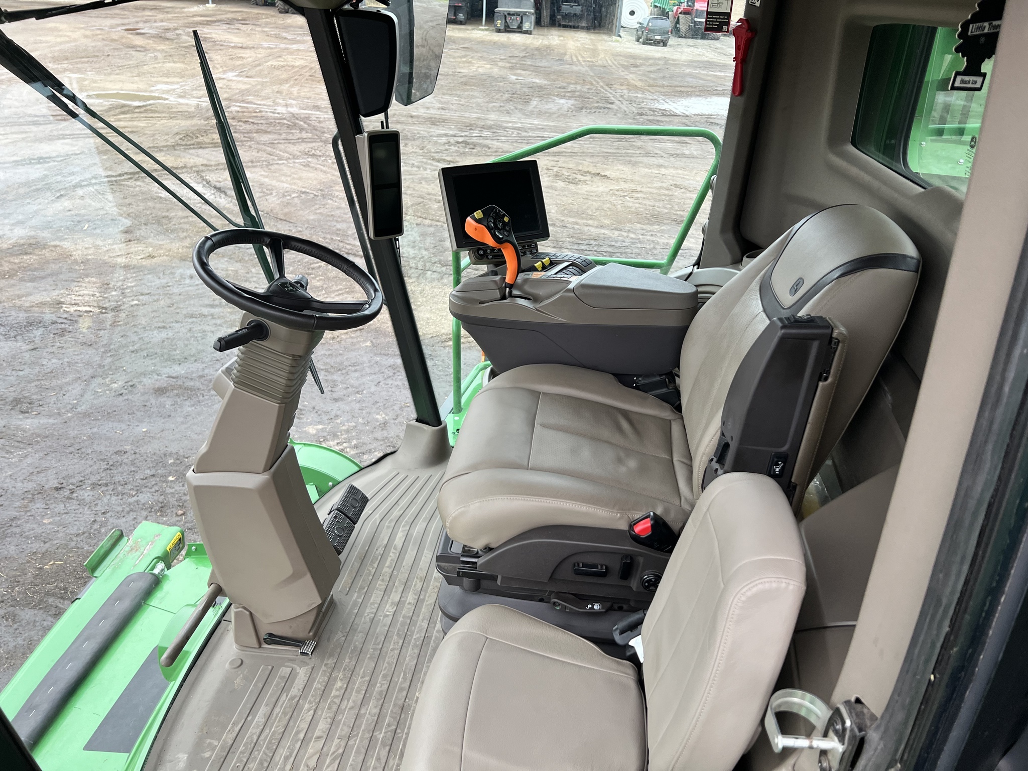 2022 John Deere X9 1100 Combine
