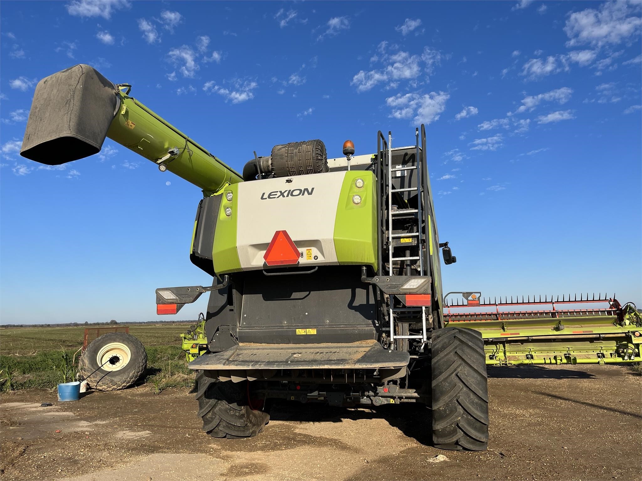 2022 Claas 8700TT Combine