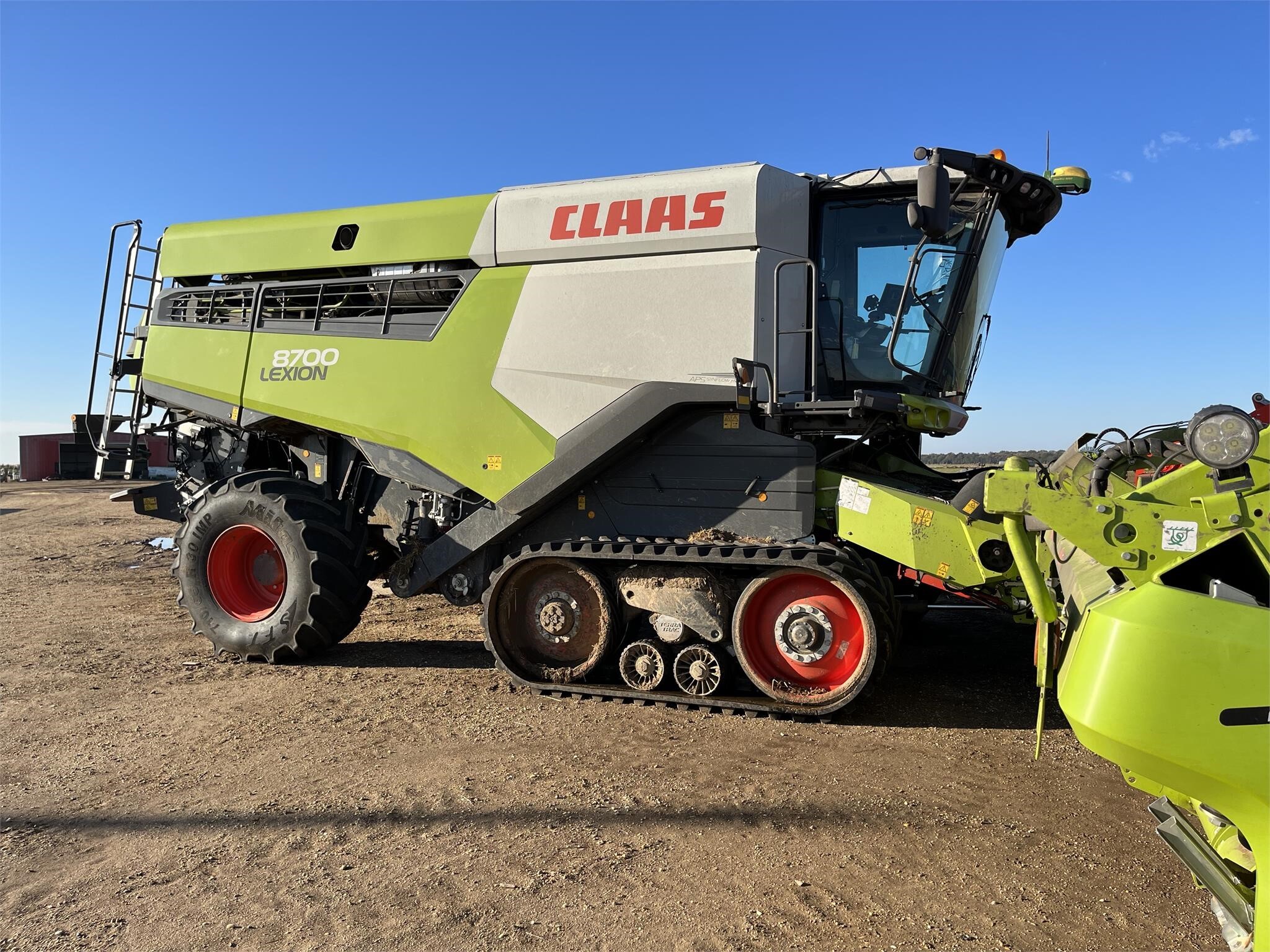 2022 Claas 8700TT Combine