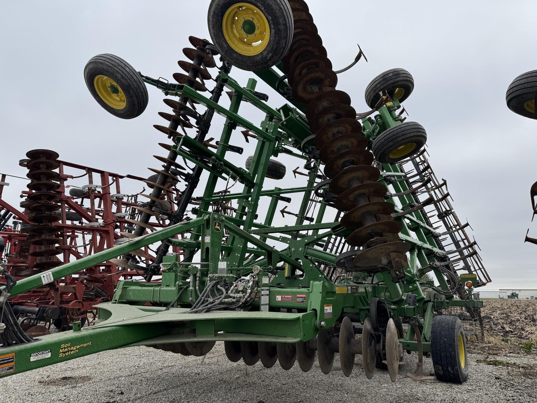  John Deere 2330 Soil Finisher