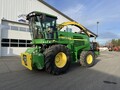 2011 John Deere 7450 Self-Propelled Forage Harvester