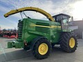 2011 John Deere 7450 Self-Propelled Forage Harvester