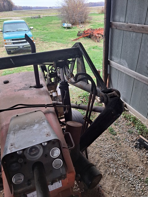 1966 Allis Chalmers 190XT Tractor