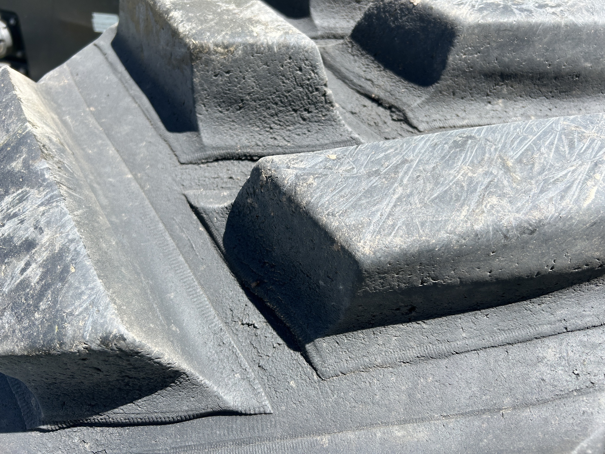 2011 John Deere 8360RT Tractor